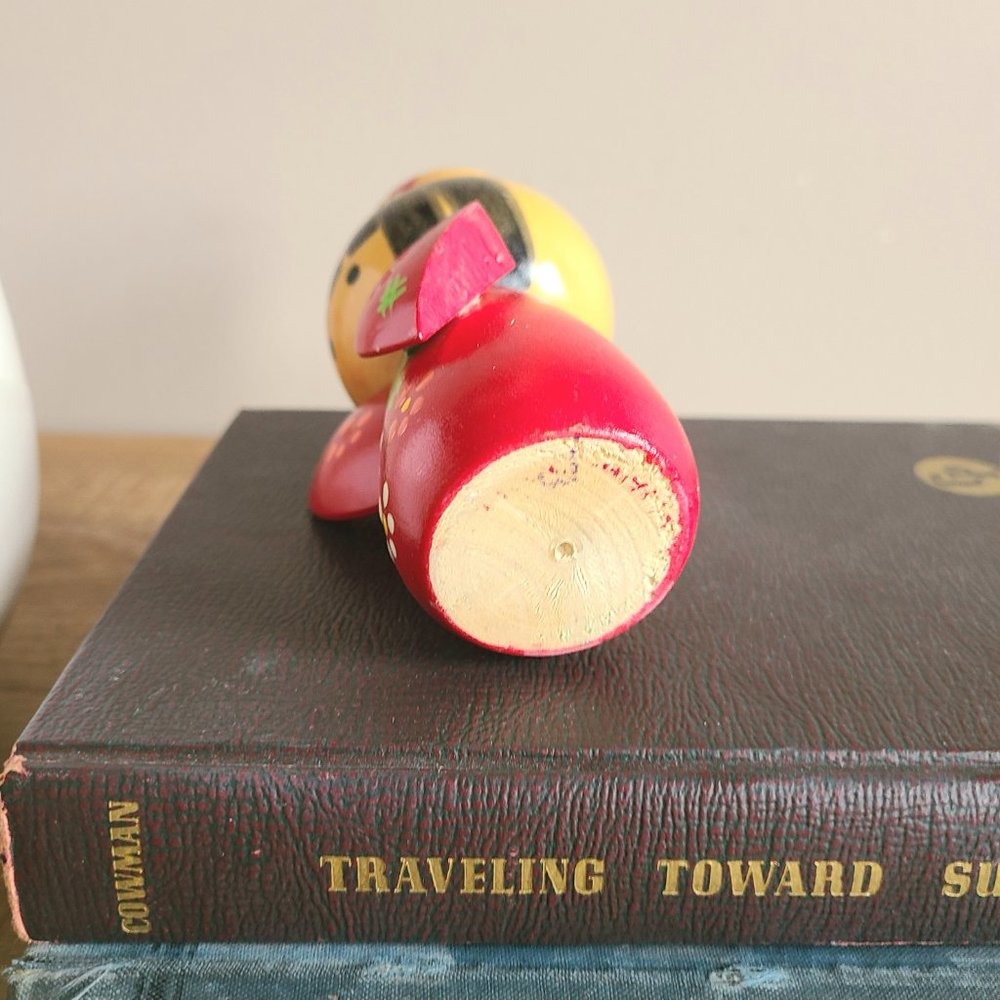 Vintage Japanese Kokeshi wooden doll. - Picture 4 of 6